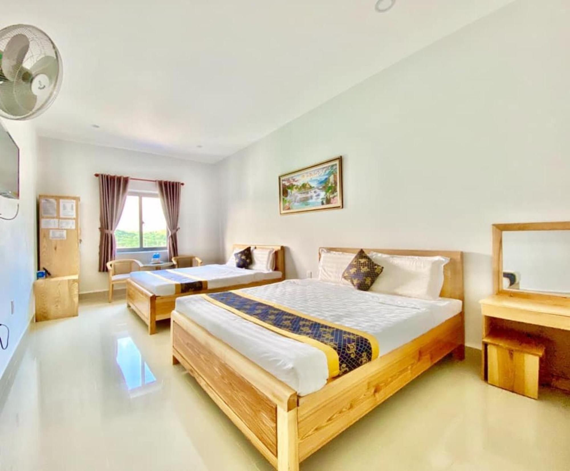Cu Lao Thu Bien Dong Hotel Dao Phu Quy מראה חיצוני תמונה